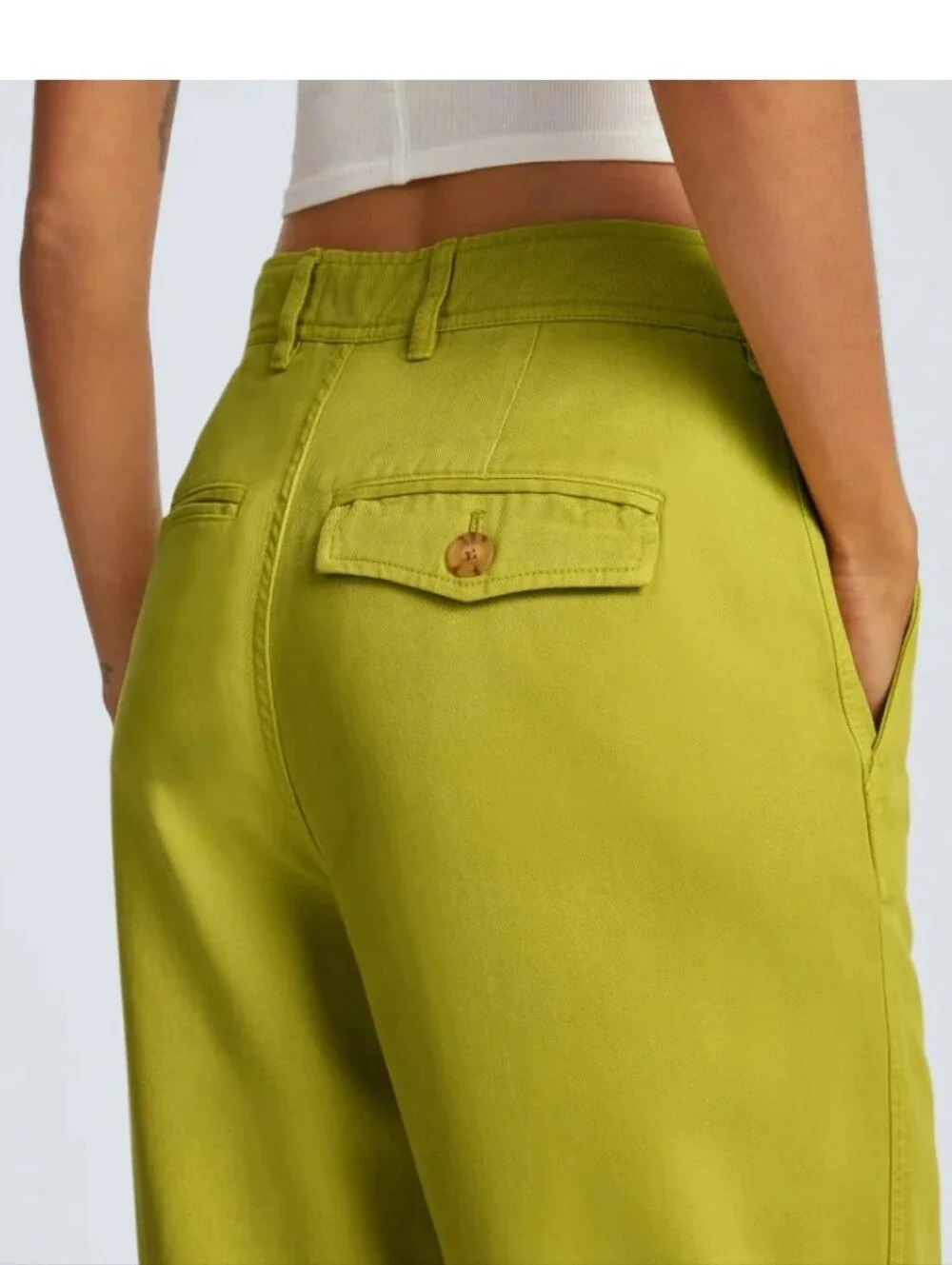 Everlane High-Rise Relaxed Olive Green Chino - Picture 8 of 8